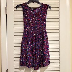 Forever 21 floral sleeveless dress w elastic waist sz S.